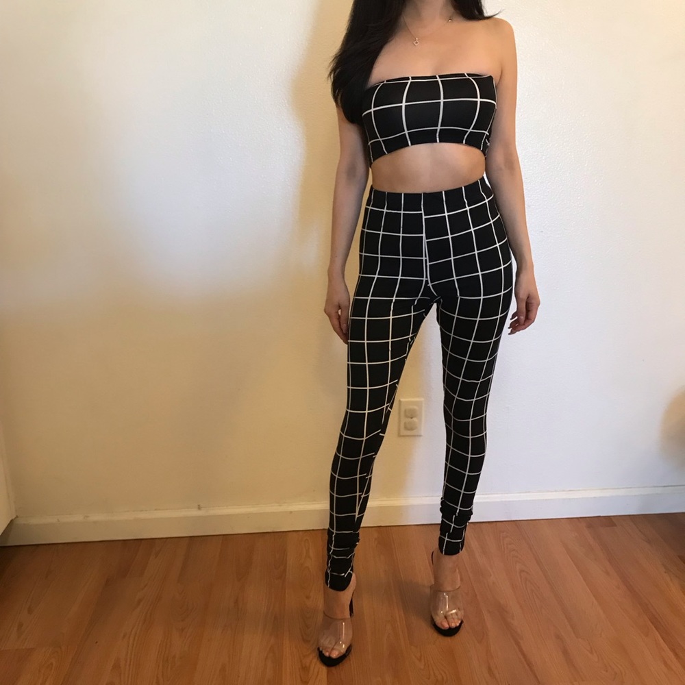 Carmin Black & White Leggings & Tube Top Set
